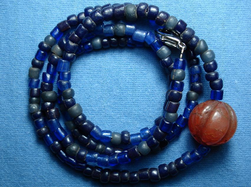 สร้อยคอจากสุราษฎ์ธานี